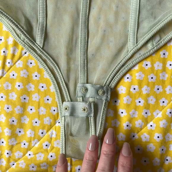 Rainbow bodysuit - Picture 2 of 4